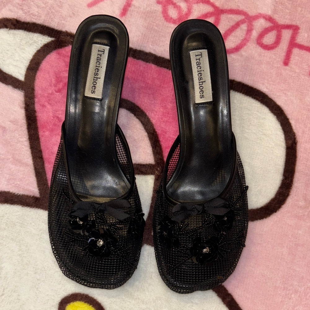 99¢ Store Slipper Kitten Heels